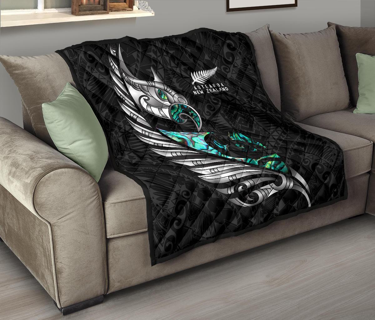 new-zealand-premium-quilt-manaia-paua-fern-wing-white