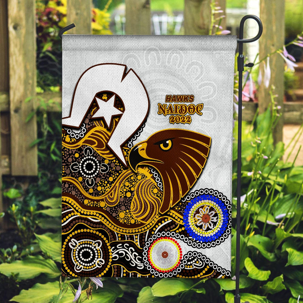 hawks-australian-football-naidoc-2022-flag