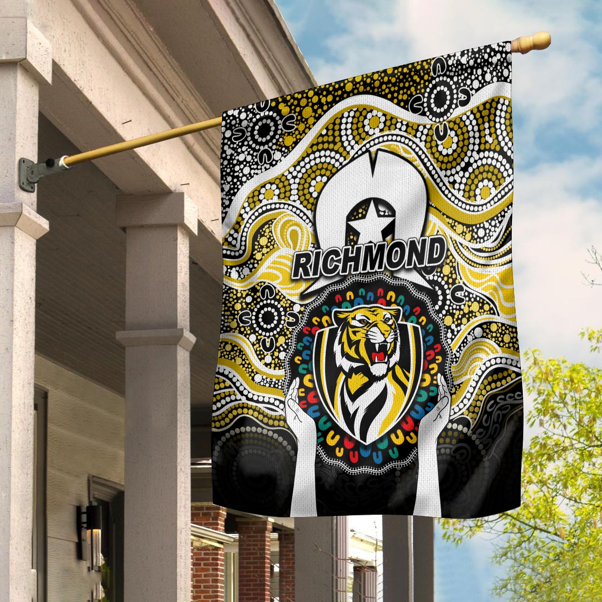 tigers-australian-football-naidoc-2022-patterns-flag