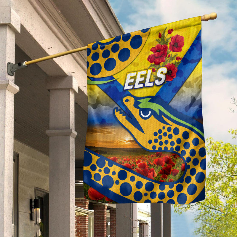 parramatta-eels-anzac-2022-flag-poppy-flowers-vibes-gold