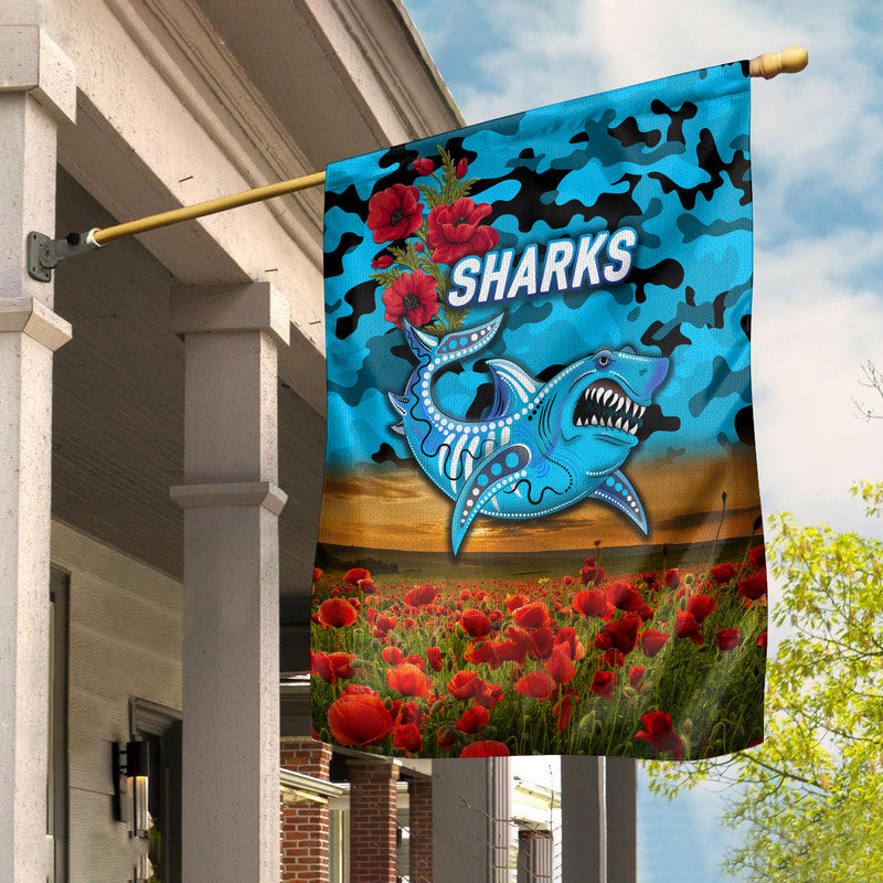 cronulla-sutherland-sharks-anzac-2022-flag-poppy-flowers-vibes