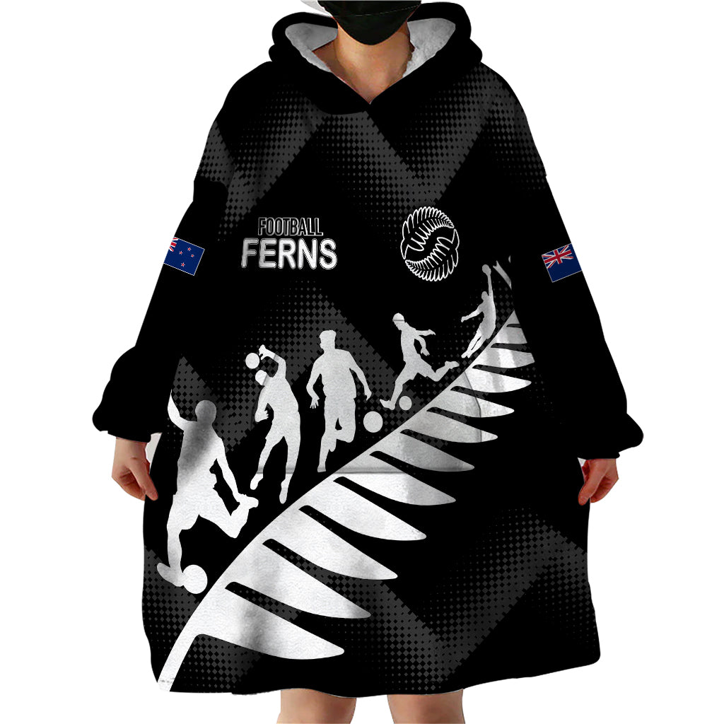 personalised-new-zealand-football-ferns-wearable-blanket-hoodie-women-world-cup-2023-sporty-vibes