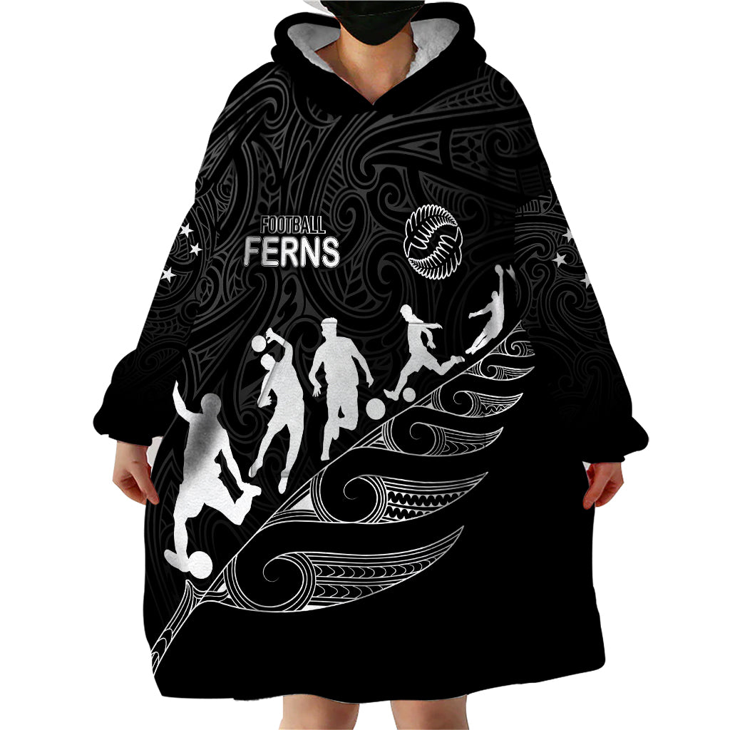 personalised-new-zealand-football-ferns-wearable-blanket-hoodie-women-world-cup-2023-tribal-koru-pattern