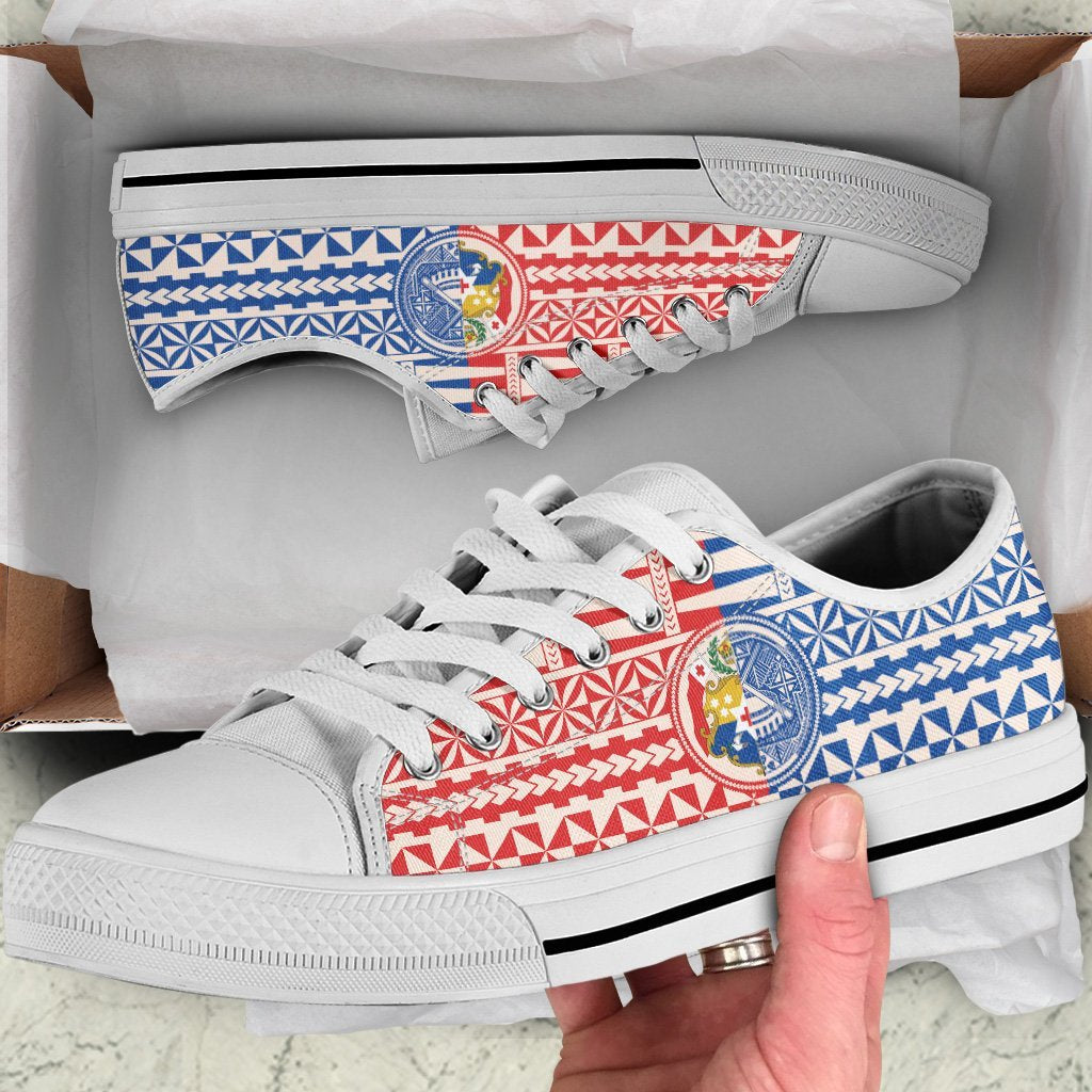tokouso-canvas-shoe-coat-of-arms-on-tapa-pattern