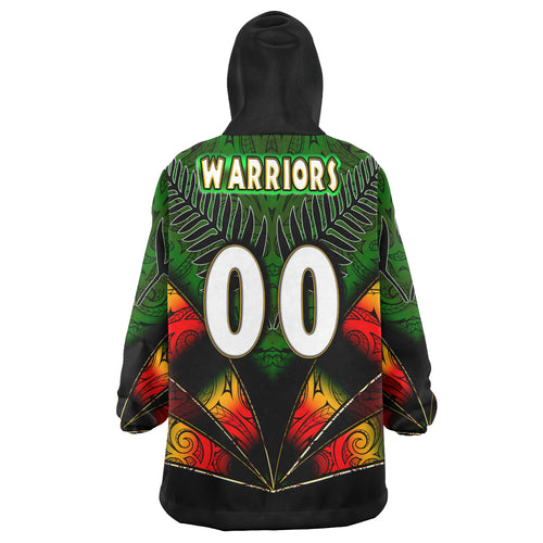 warriors-rugby-snug-hoodie-custom-warrios-maori-mask-rugby-player-maori-style-ethnic-ornament-pattern-player-and-number-oodie-blanket