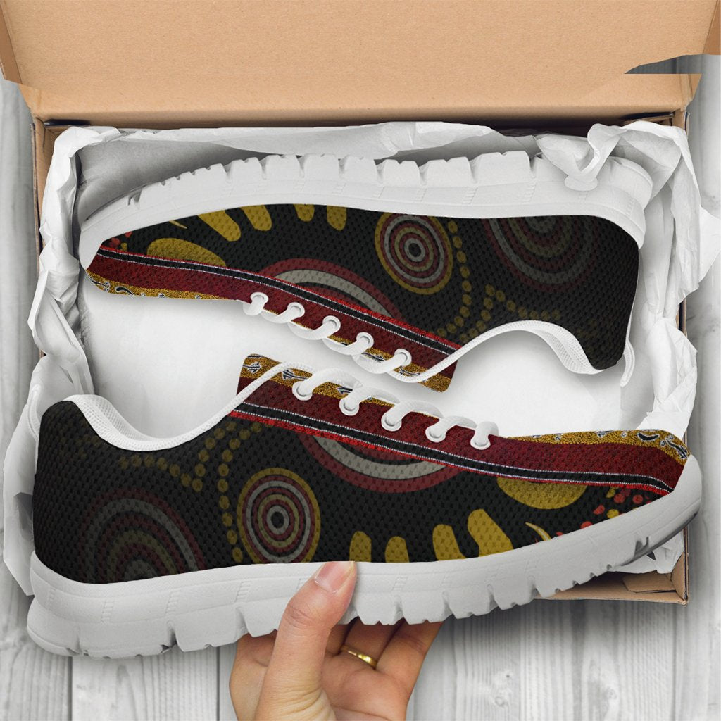 sneaker-aboriginal-dot-panting-art-stripe-lines