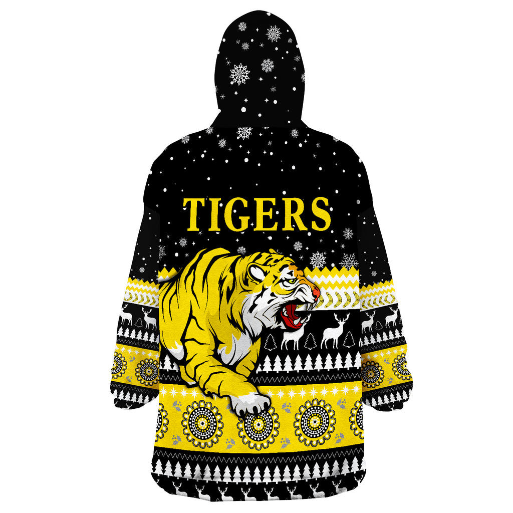 tigers-christmas-indigenous-richmond-football-wearable-blanket-hoodie